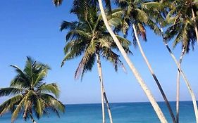 Rainbow Beach Hotel Шри Ланка
